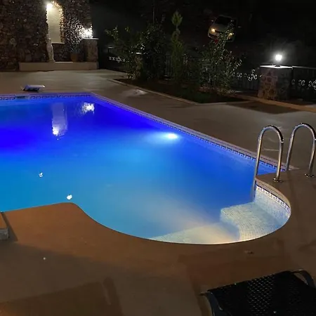 Royal Villa *