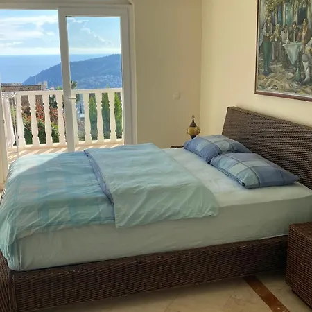 Villa Royal *