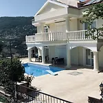 Vila Royal