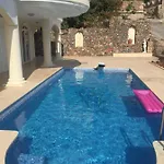 Royal ألانيا