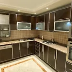 Royal فيلة